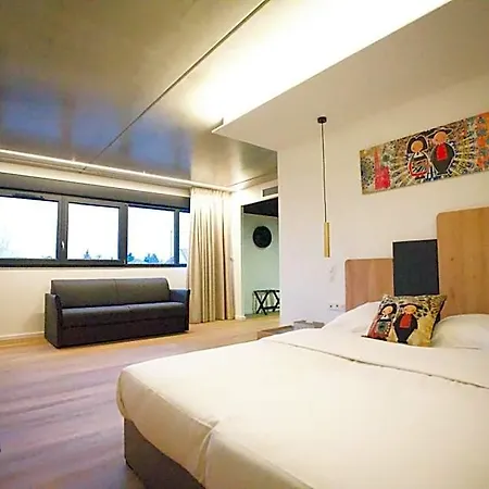 Arrow Euroairport Bale Mulhouse 3*